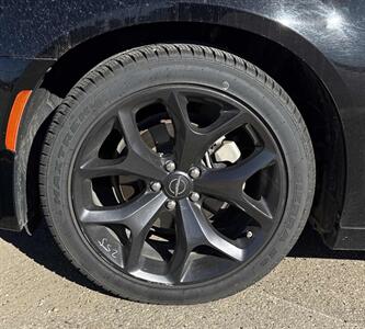 2023 Chrysler 300 Series Touring L   - Photo 15 - St Albert, AB T8N 3Z7