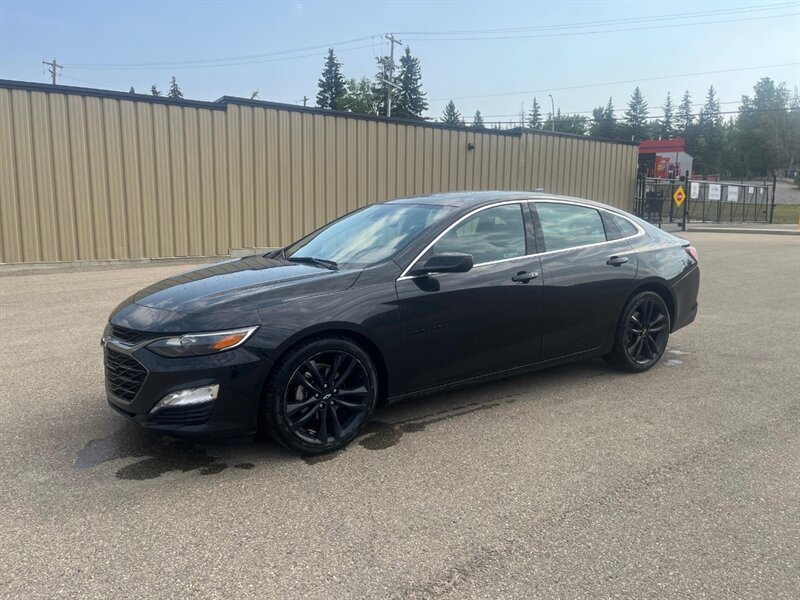 2023 Chevrolet Malibu LT Midnight Edition Sunroof - Photo 1 - St Albert, AB T8N 3Z7
