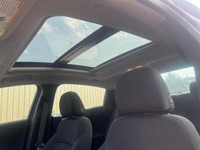 2023 Chevrolet Malibu LT Midnight Edition Sunroof   - Photo 14 - St Albert, AB T8N 3Z7