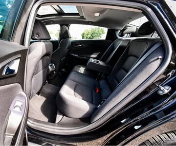 2023 Chevrolet Malibu LT Midnight Edition Sunroof   - Photo 20 - St Albert, AB T8N 3Z7