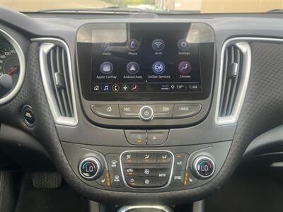 2023 Chevrolet Malibu LT Midnight Edition Sunroof   - Photo 12 - St Albert, AB T8N 3Z7