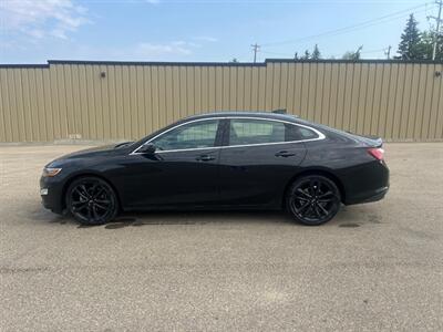 2023 Chevrolet Malibu LT Midnight Edition Sunroof   - Photo 2 - St Albert, AB T8N 3Z7