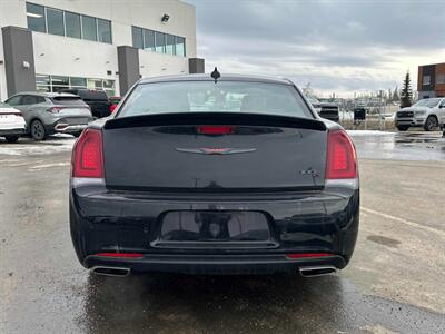 2023 Chrysler 300 Series S   - Photo 5 - Acheson, AB T7X 5A3