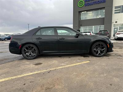 2023 Chrysler 300 Series S   - Photo 7 - Acheson, AB T7X 5A3