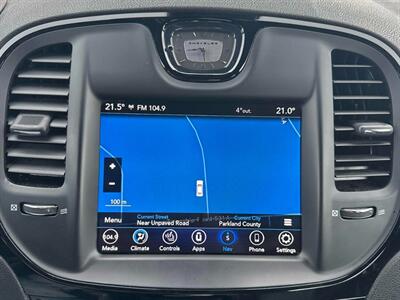 2023 Chrysler 300 Series S   - Photo 13 - Acheson, AB T7X 5A3