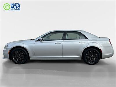 2022 Chrysler 300 Series Touring L  AWD - Photo 2 - St Albert, AB T8N 3Z7