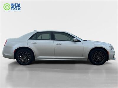 2022 Chrysler 300 Series Touring L  AWD - Photo 4 - St Albert, AB T8N 3Z7