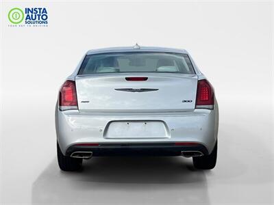 2022 Chrysler 300 Series Touring L  AWD - Photo 7 - St Albert, AB T8N 3Z7
