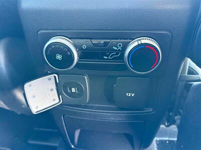 2024 Ford Explorer XLT AWD - Photo 16 - St Albert, AB T8N 3Z7