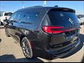 2023 Chrysler Pacifica Touring L   - Photo 5 - St Albert, AB T8N 3Z7