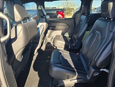 2023 Chrysler Pacifica Touring L Sunroof S package   - Photo 21 - St Albert, AB T8N 3Z7