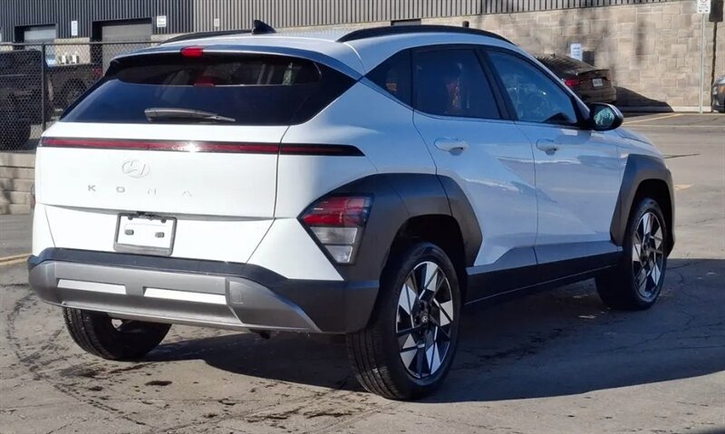 2025 Hyundai KONA Preferred W Trend AWD - Photo 9 - Edmonton, AB T5L 2J7