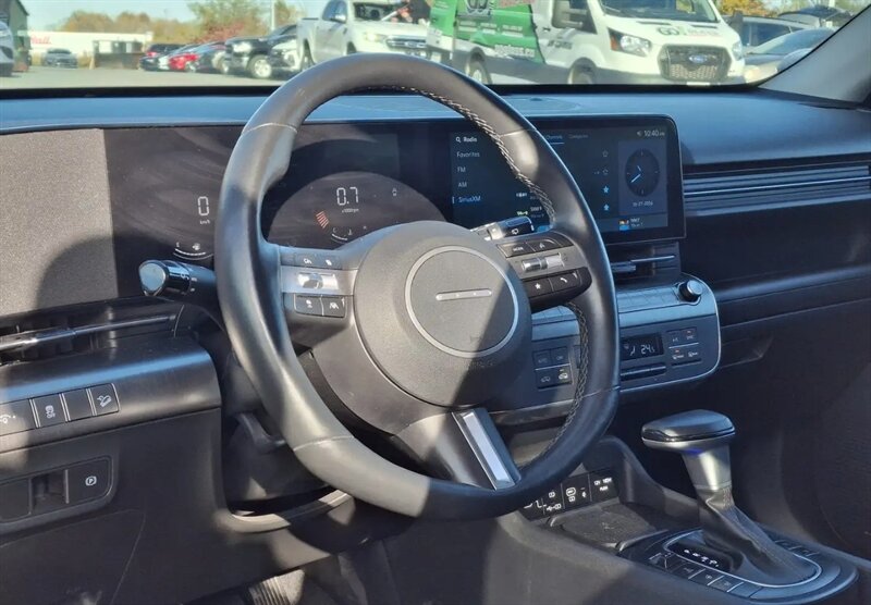 2025 Hyundai KONA Preferred W Trend AWD - Photo 10 - Edmonton, AB T5L 2J7
