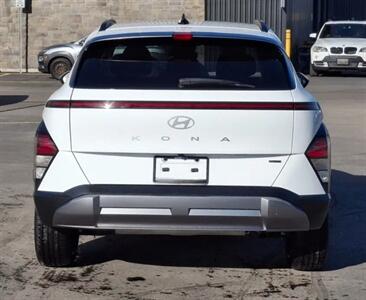 2025 Hyundai KONA Preferred W Trend AWD - Photo 8 - Edmonton, AB T5L 2J7