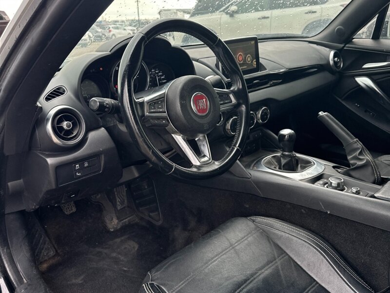 2017 FIAT 124 Spider Lusso - Photo 13 - Acheson, AB T7X 5A3