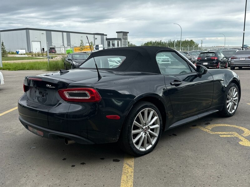 2017 FIAT 124 Spider Lusso - Photo 8 - Acheson, AB T7X 5A3