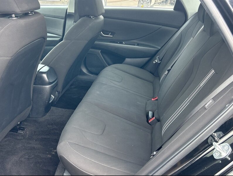 2025 Hyundai ELANTRA Preferred Tech Package - Photo 16 - Edmonton, AB T5L 2J7