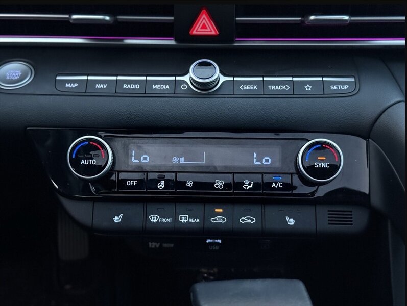 2025 Hyundai ELANTRA Preferred Tech Package - Photo 12 - Edmonton, AB T5L 2J7