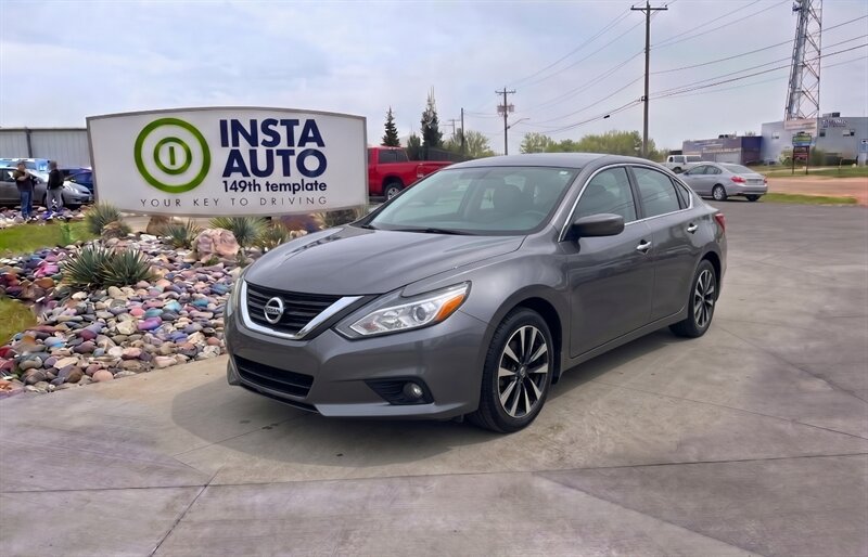 2018 Nissan Altima 2.5 SV Moonroof   - Photo 1 - Edmonton, AB T5L 2J7