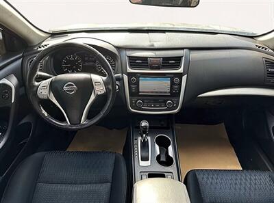 2018 Nissan Altima 2.5 SV Moonroof - Photo 11 - Edmonton, AB T5L 2J7
