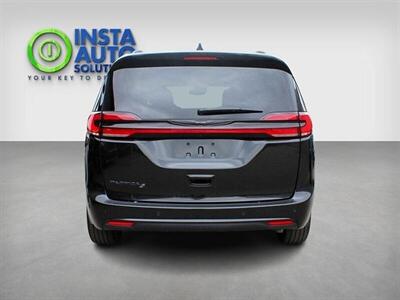 2023 Chrysler Pacifica Touring L Sunroof S package   - Photo 6 - St Albert, AB T8N 3Z7