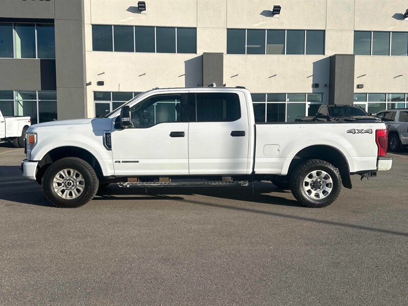 2022 Ford F-250 Super Duty Power Stroke 6.7L Biodiesel Turbo V8 AWD - Photo 2 - Edmonton, AB T5L 2J7