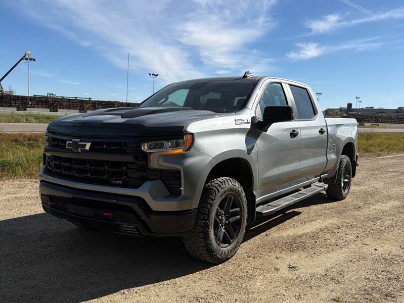 Sterling Gray Metallic 2023 Chevrolet Silverado 1500 Pickup Truck Four-Wheel Drive 8-Speed Automatic