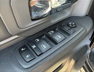 2022 RAM 1500 SLT   - Photo 12 - St Albert, AB T8N 3Z7