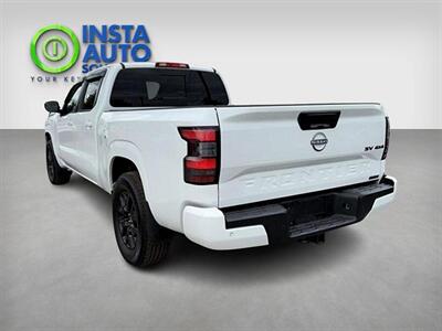 2023 Nissan Frontier SV Midnight Edition  4x4 - Photo 6 - St Albert, AB T8N 3Z7