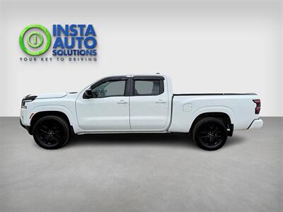 2023 Nissan Frontier SV Midnight Edition  4x4 - Photo 3 - St Albert, AB T8N 3Z7