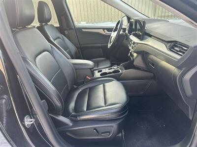 2025 Ford Escape Platinum Moonroof  AWD - Photo 14 - St Albert, AB T8N 3Z7