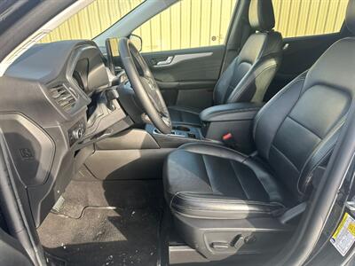 2025 Ford Escape Platinum Moonroof  AWD - Photo 9 - St Albert, AB T8N 3Z7