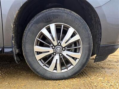 2018 Nissan Pathfinder S  4X4 - Photo 17 - Edmonton, AB T5L 2J7