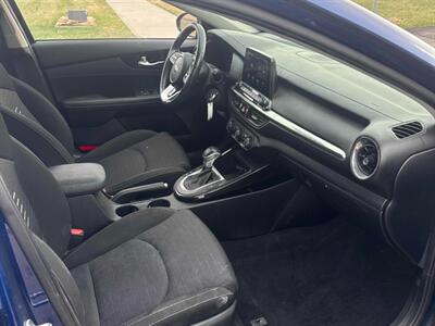 2020 Kia Forte EX   - Photo 11 - Edmonton, AB T5L 2J7