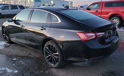 2022 Chevrolet Malibu LT Midnight Edition Sunroof   - Photo 4 - St Albert, AB T8N 3Z7