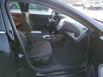 2022 Chevrolet Malibu LT Midnight Edition Sunroof   - Photo 9 - St Albert, AB T8N 3Z7