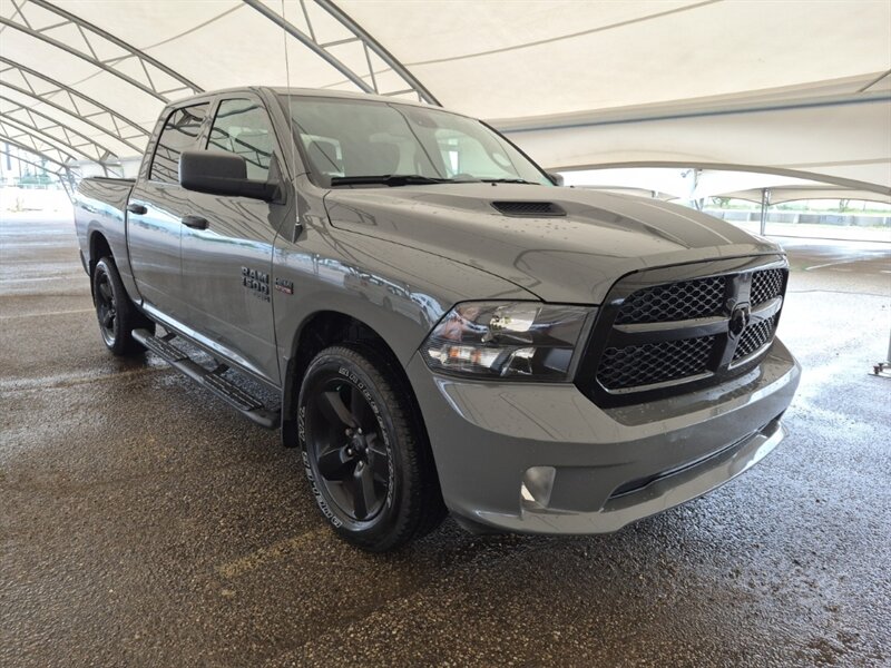 2022 RAM 1500 Express Blackout 4x4 - Photo 3 - St Albert, AB T8N 3Z7
