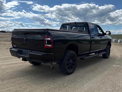 2022 RAM 3500 Big Horn Night Edition 8ft Box  4x4 - Photo 8 - St Albert, AB T8N 3Z7