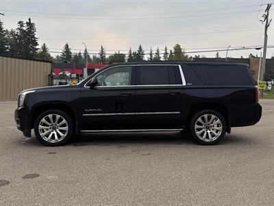 2020 GMC Yukon XL SLT 4x4 - Photo 3 - Acheson, AB T7X 5A3