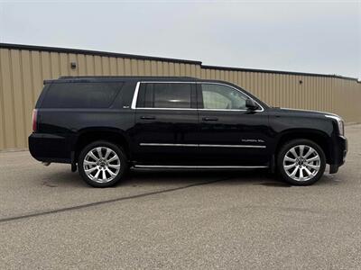 2020 GMC Yukon XL SLT 4x4 - Photo 7 - Acheson, AB T7X 5A3