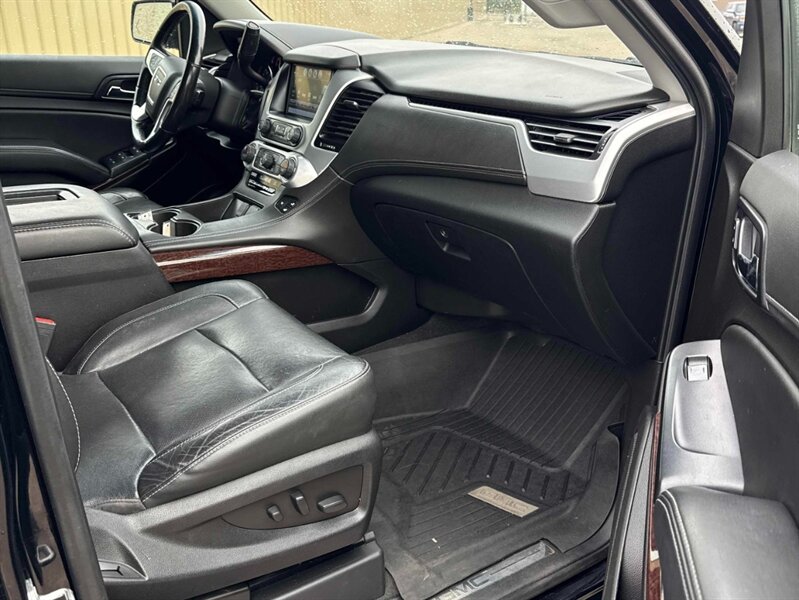 2020 GMC Yukon XL SLT 4x4 - Photo 10 - Acheson, AB T7X 5A3