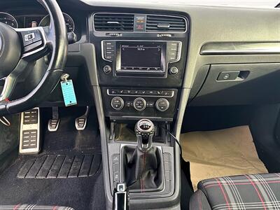 2015 Volkswagen Golf GTI   - Photo 11 - Acheson, AB T7X 5A3