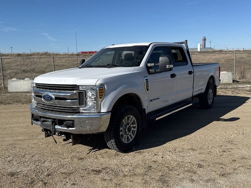 2019 Ford F-250 Super Duty XL Power Stroke 6.7L diesel V8  