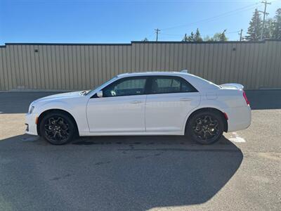 2023 Chrysler 300 Series S  AWD - Photo 2 - St Albert, AB T8N 3Z7