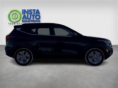 2024 Kia Seltos EX  AWD - Photo 8 - Edmonton, AB T5L 2J7