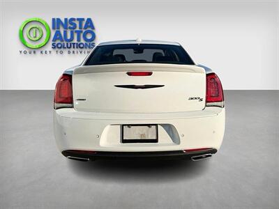 2022 Chrysler 300 Series S  AWD - Photo 8 - St Albert, AB T8N 3Z7