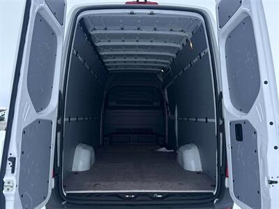 2023 Mercedes-Benz Sprinter 2500 High Roof - Photo 9 - Edmonton, AB T5L 2J7