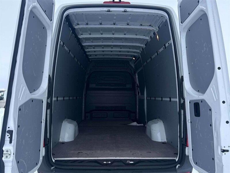 2023 Mercedes-Benz Sprinter 2500 High Roof - Photo 9 - Edmonton, AB T5L 2J7