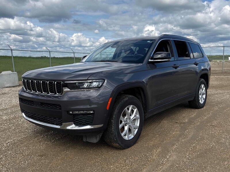 2023 Jeep Grand Cherokee L Limited  4x4 - Photo 1 - St Albert, AB T8N 3Z7