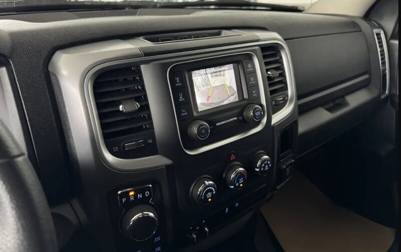 2023 RAM 1500 Classic SLT 4x4 - Photo 9 - Edmonton, AB T5L 2J7